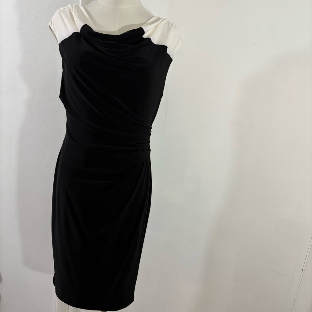 Lauren Ralph Laurenโ Ruched Sleeveless Dress Black White Size 8P Classic Stretch